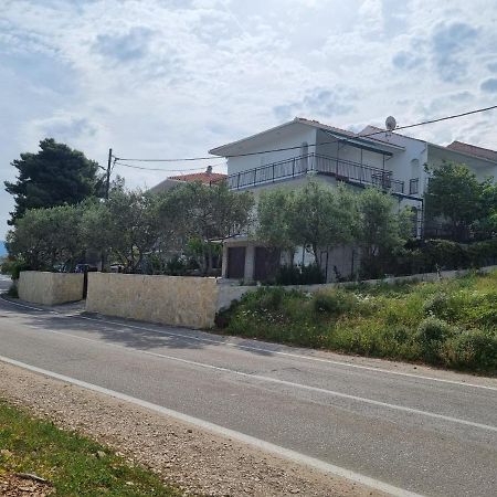 Apartment Mastrinka By The Sea -10M Трогир Екстериор снимка
