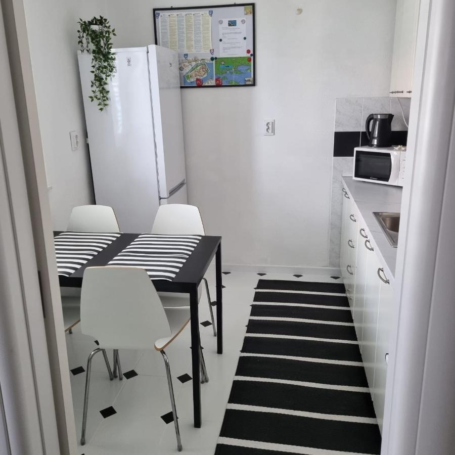 Apartment Mastrinka By The Sea -10M Трогир Екстериор снимка