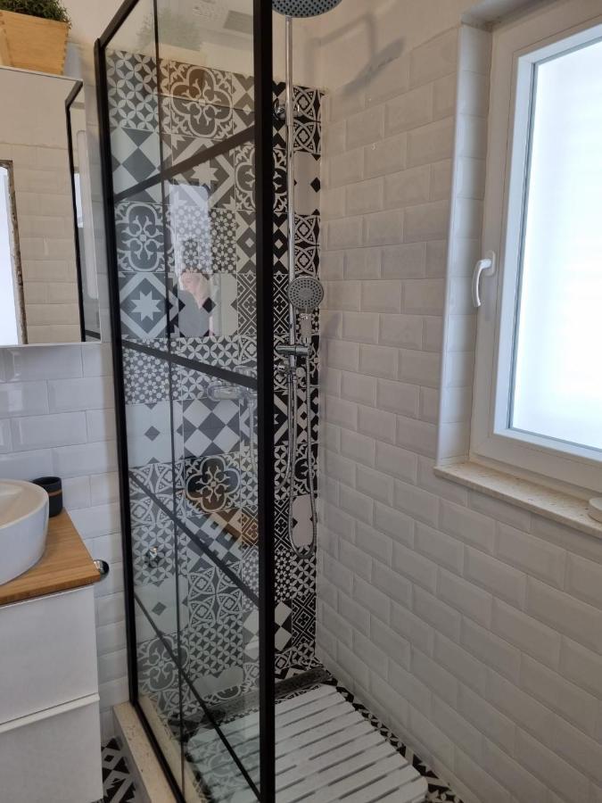 Apartment Mastrinka By The Sea -10M Трогир Екстериор снимка